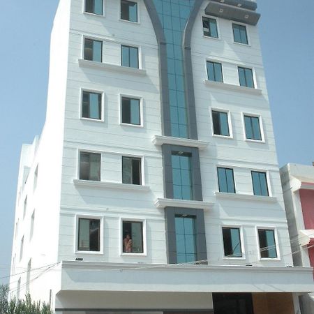 Hotel Mgr Pondicherry Exterior photo